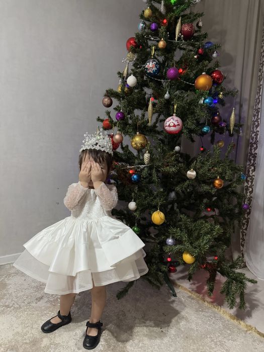 Шикарное детское платье