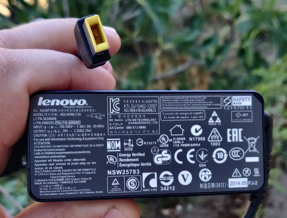 Încărcător laptop  Lenovo