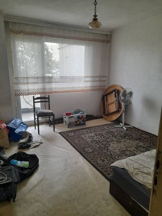 Продавам  3-стаен апартамент