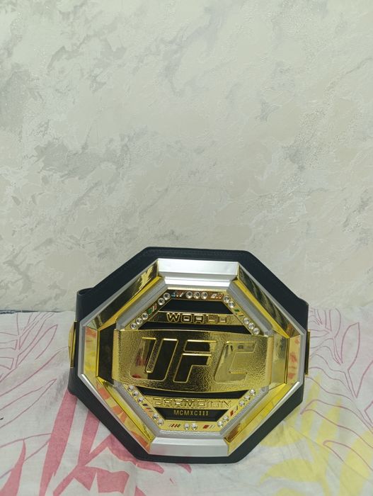 Чемпионский пояс UFC