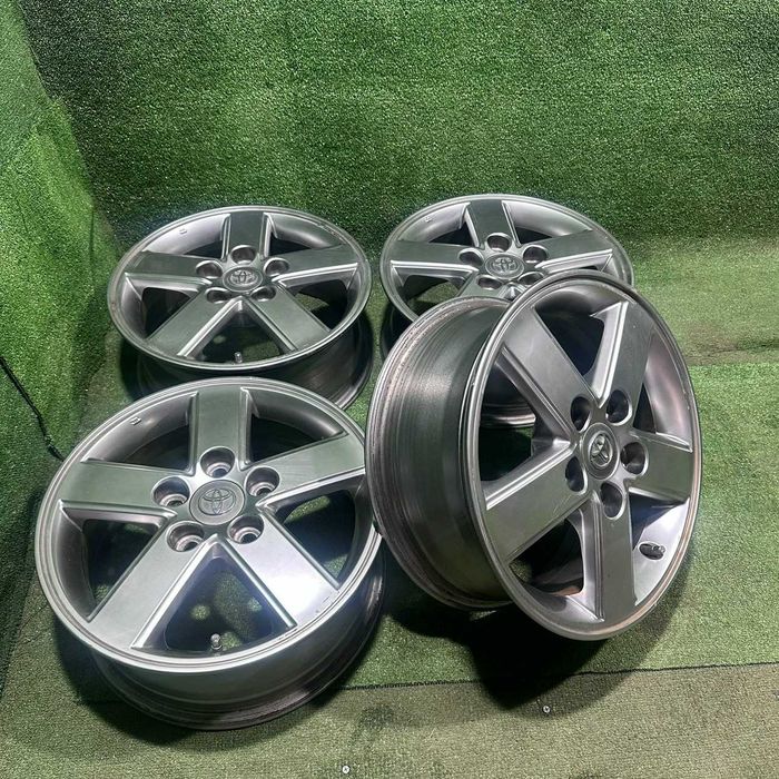 Продам Оригинальные диски Toyota R15 6JJ 5x114/3 Япония Комплект 4 шт