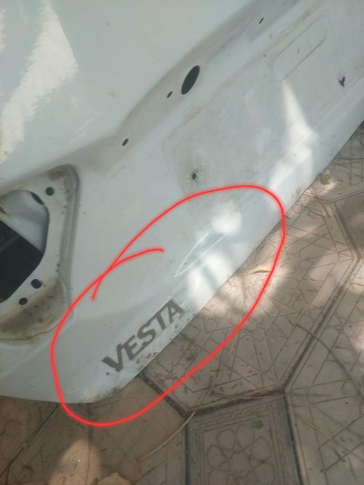 Крышка багажника Лада Веста