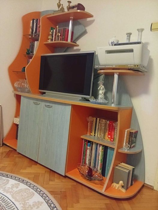 Biblioteca sufragerie