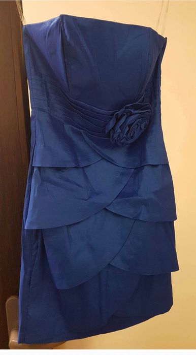 Rochița albastra de ocazie