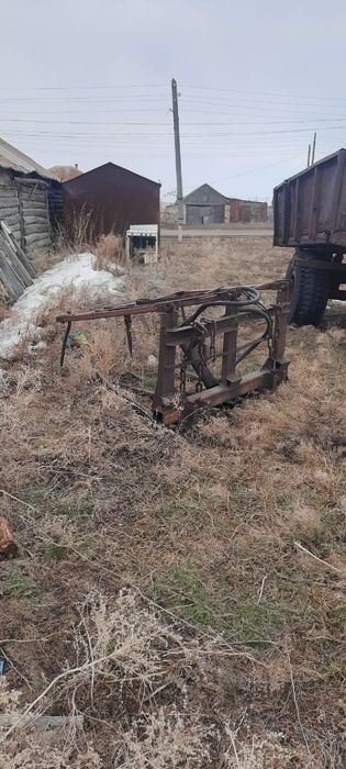 Продам трактор в комплекте