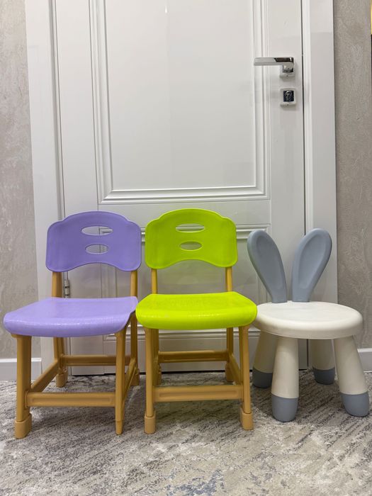 Детский стол со стульями