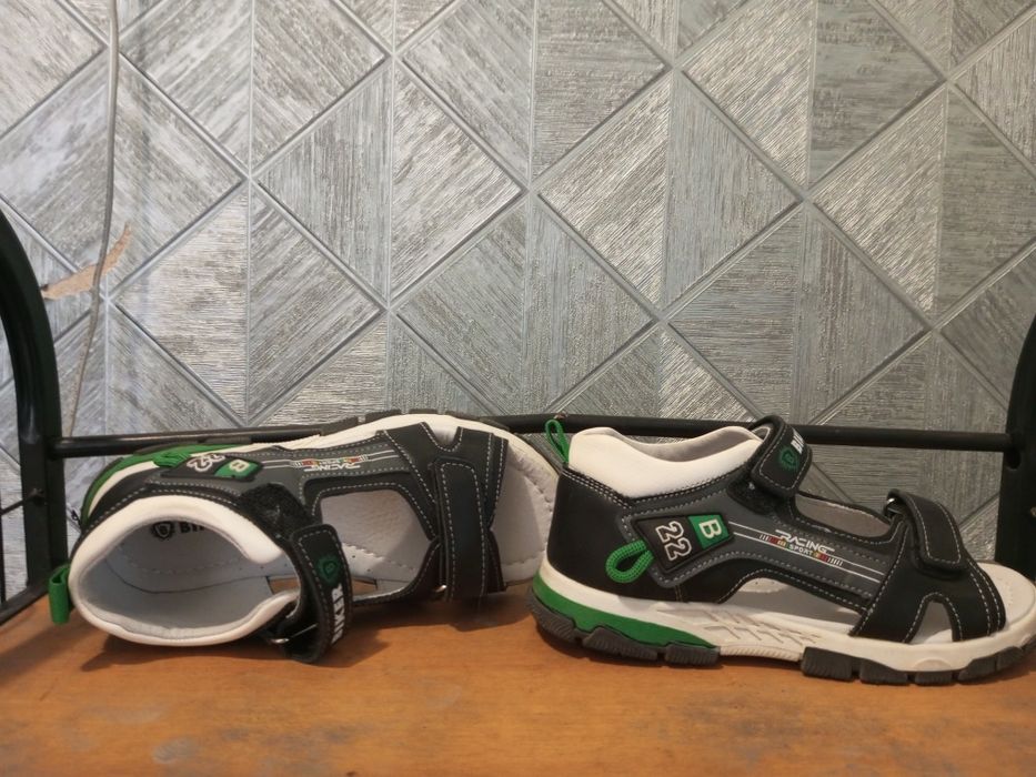 Обувь детская разная