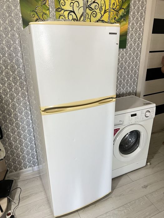 Продам Холодильник Машинку