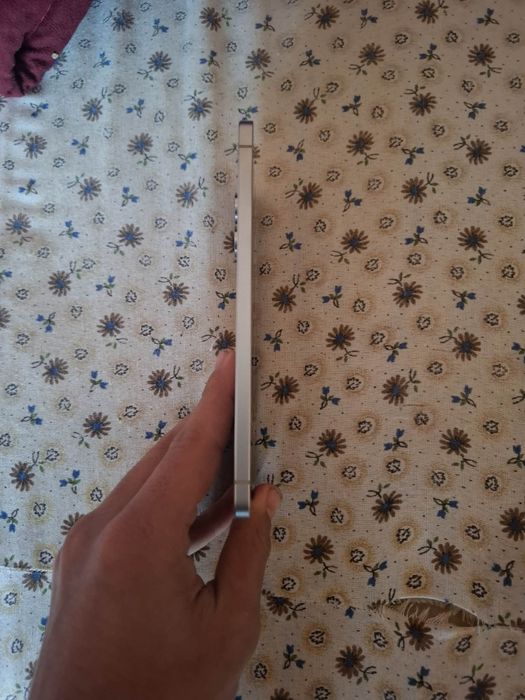 Vand sau schimb cu iphone  samsung galaxy s25 edege