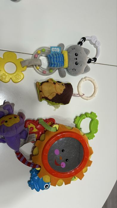 Продам игрушки  для малышей