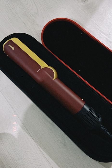 Dyson id.Curl + выпрямитель — почти новый