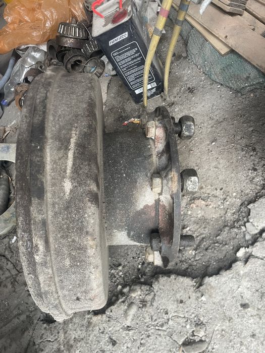 Срочно Продам ступицу на зил