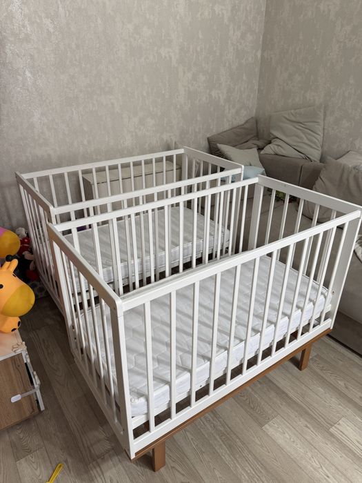 Продаю две детские кроватки