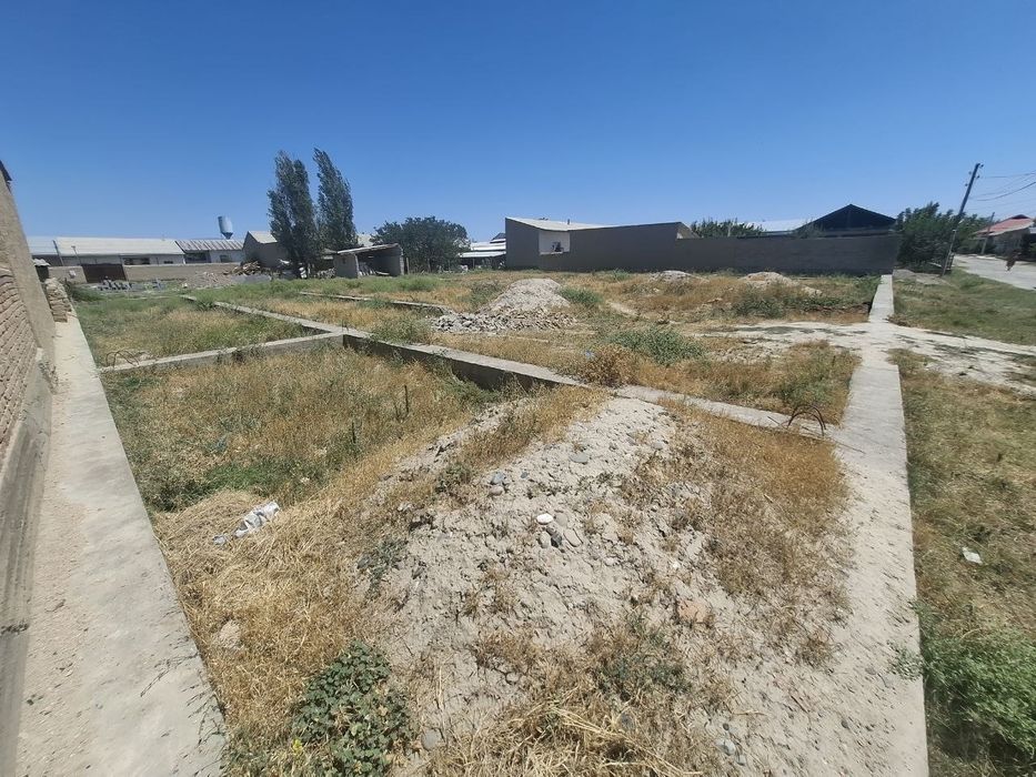 Yer uchaska sotiladi