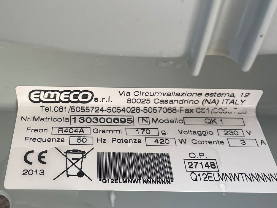 Машина ELMECO за приготвяне на мек сладолед или скрежина