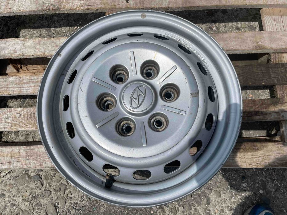 16цола джанта 6х139,7 HYUNDAI H-1 H350 Grand Starex 6,5J et56 Оригинал