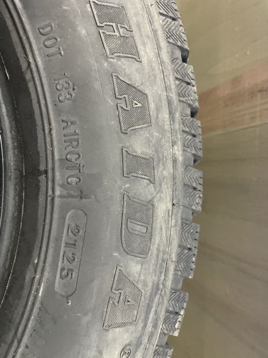 Продам резину на 13