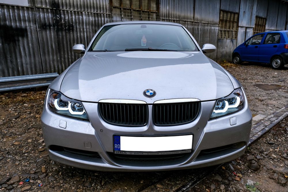 4. Faruri Xenon D1S BMW Seria 3 E90  Garantie 1 an