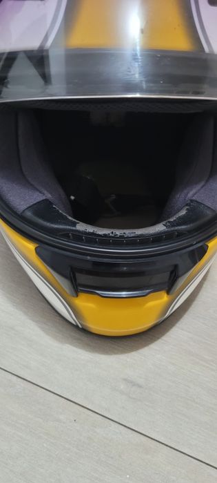 Vând casca moto Shoei mărime M