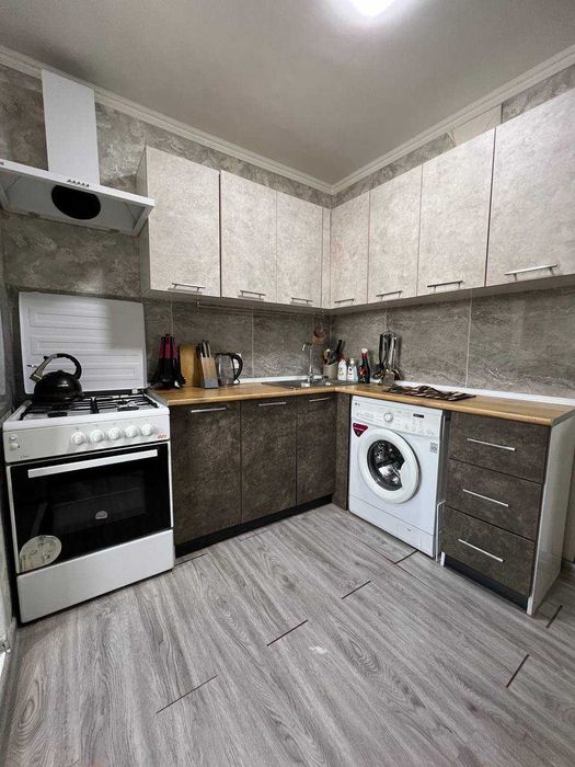 Аренда 2/4/4 Буюк Ипак Йули (бывш. Максим Горький)