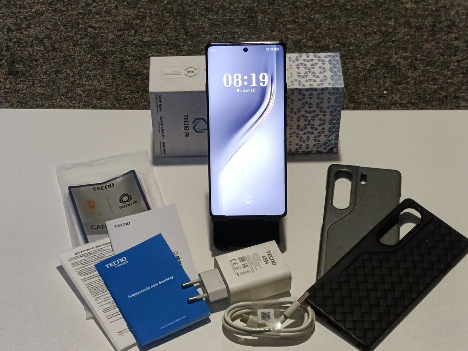 Tecno Camon 40 Pro