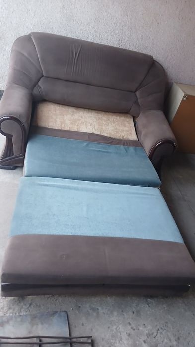 Срочно продам Диван