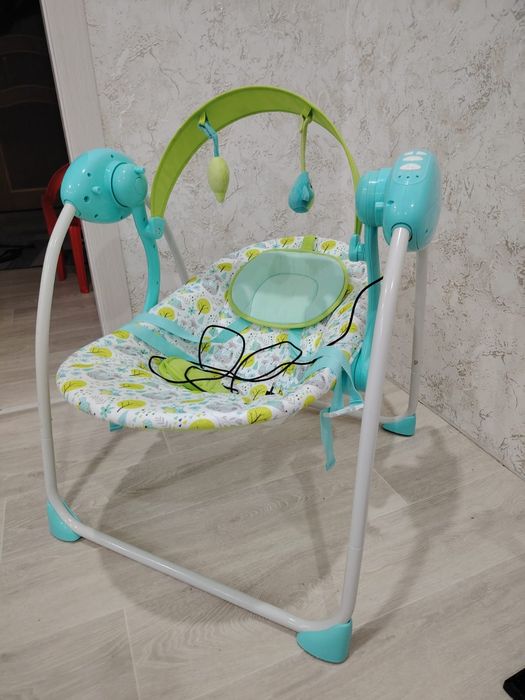 Продам шезлонг-качели для малышей.