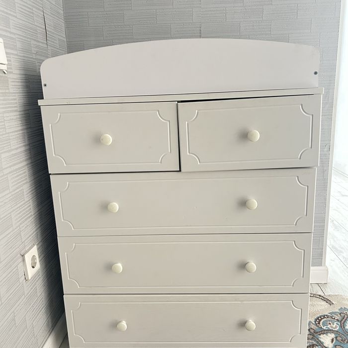 Продам десткий пеленашьный шкаф