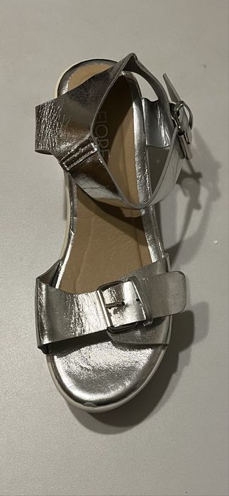 Босоножки летние женские