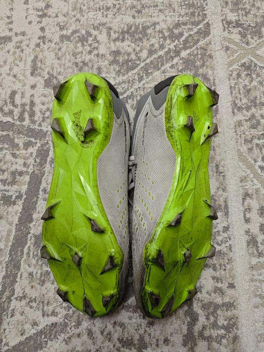 Спортивная обувь