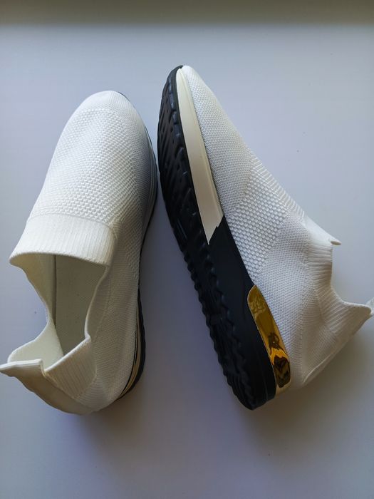 Продам женскую обувь