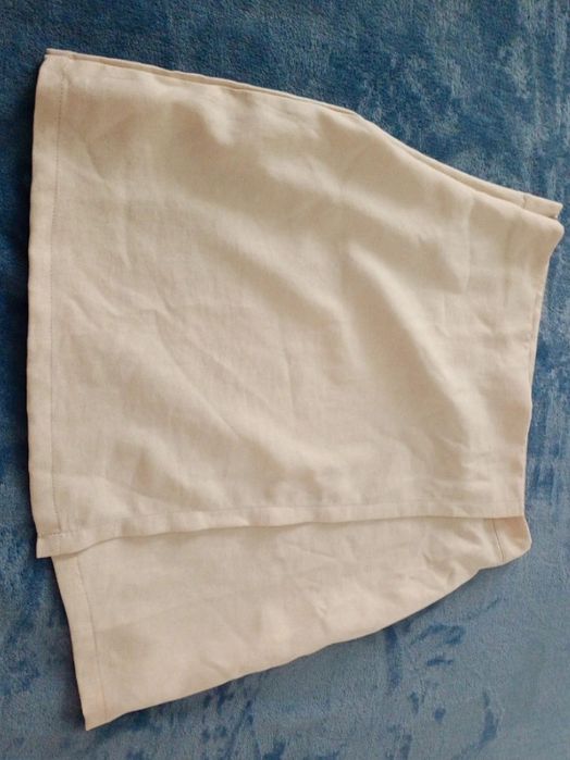 Fustă scurtă (nu e tip pantalon)