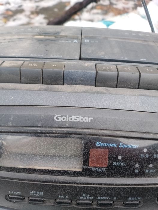 Продаётся магнитофон