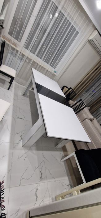 Срочно! Стол обеденный Д-1м 80см до 2м 23см, Ш-1м