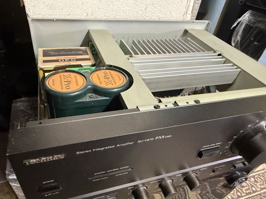Като нов Technics SU-V670