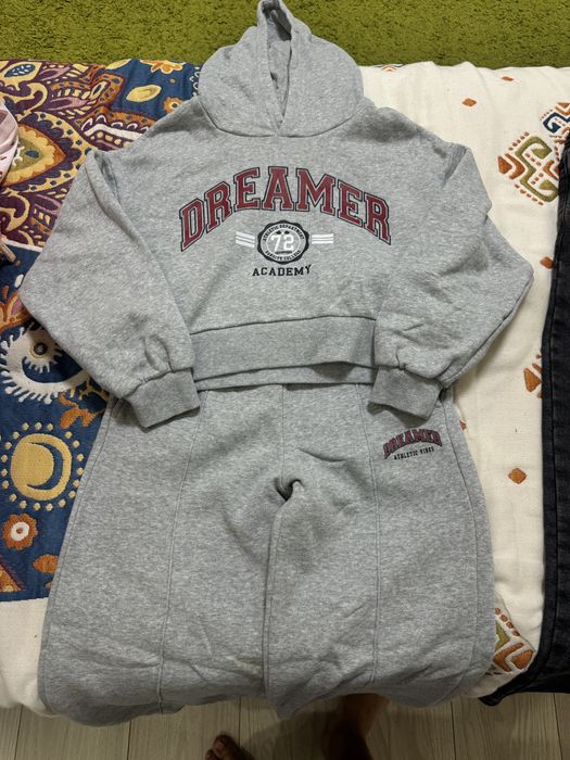 Двойка и джинсы для девочки