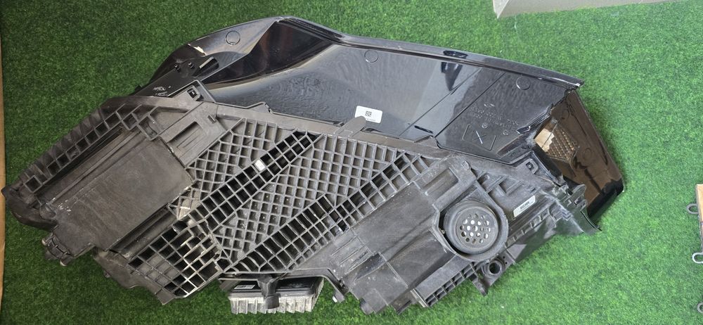 Фар Audi Q7/SQ7 4M Facelift Matrix LED, USA-Canada