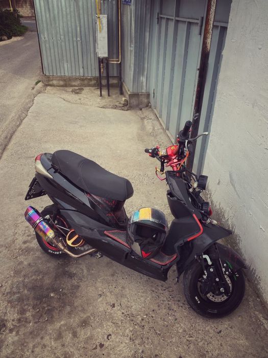 М8 про 180куб беннали