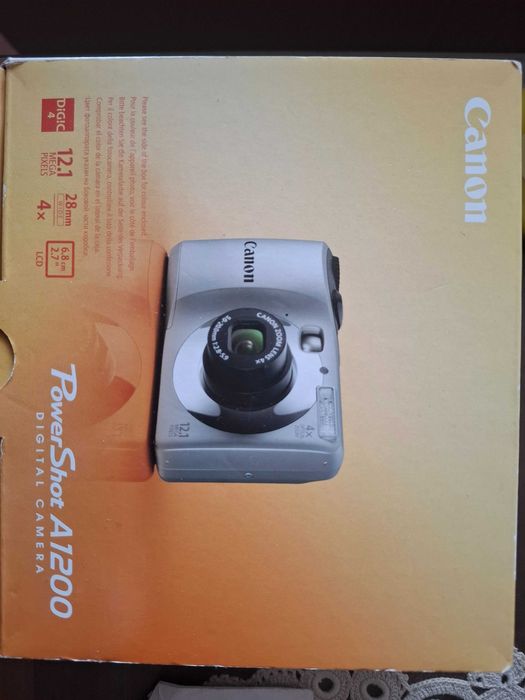 Фотоапарат Canon