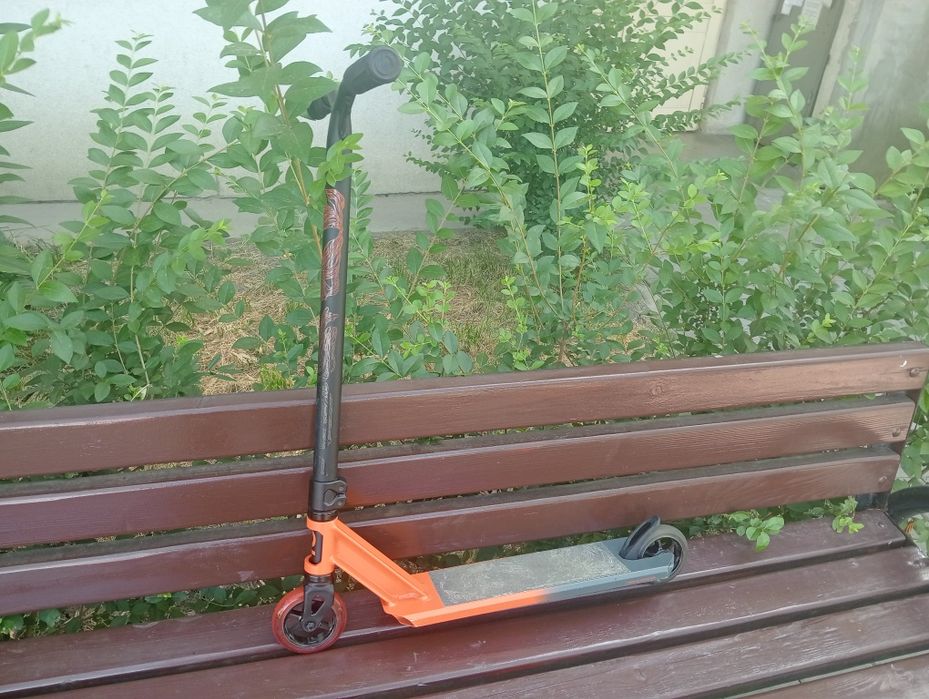 Trotineta aproape nouă fără uzură