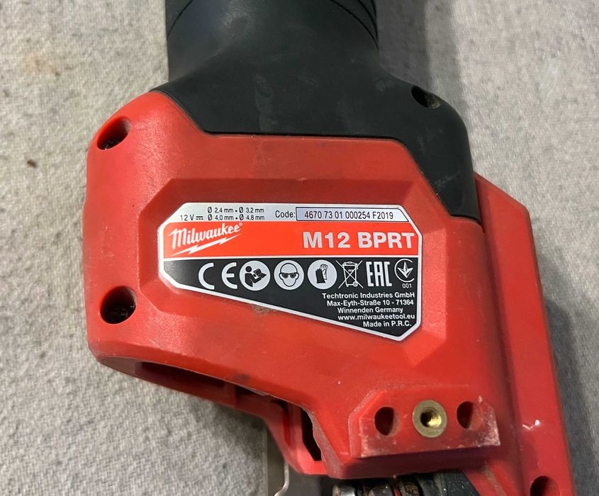 Milwaukee M12 BPRT pistol nituit profesional 12V corp