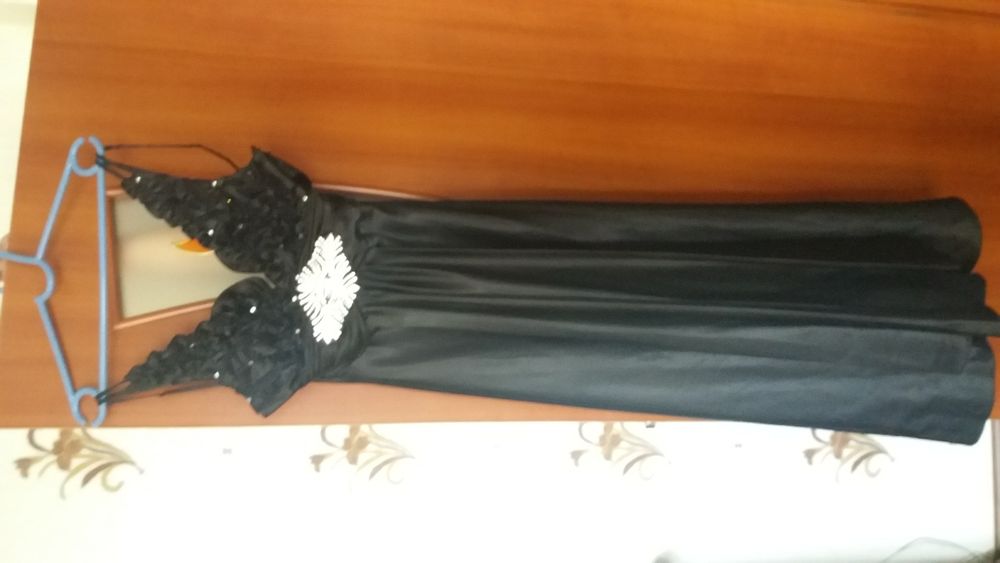 Продается вечернее платье