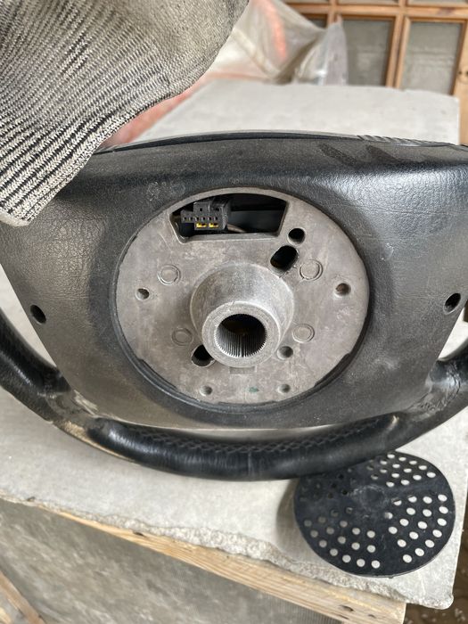 Продам руль от BMW