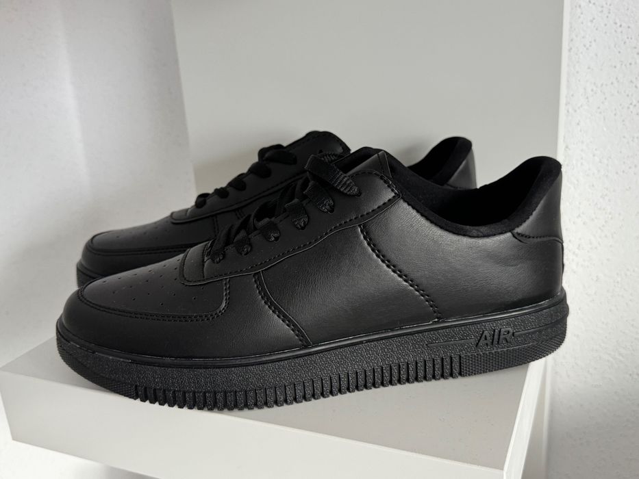 Маратонки черни 43 номер