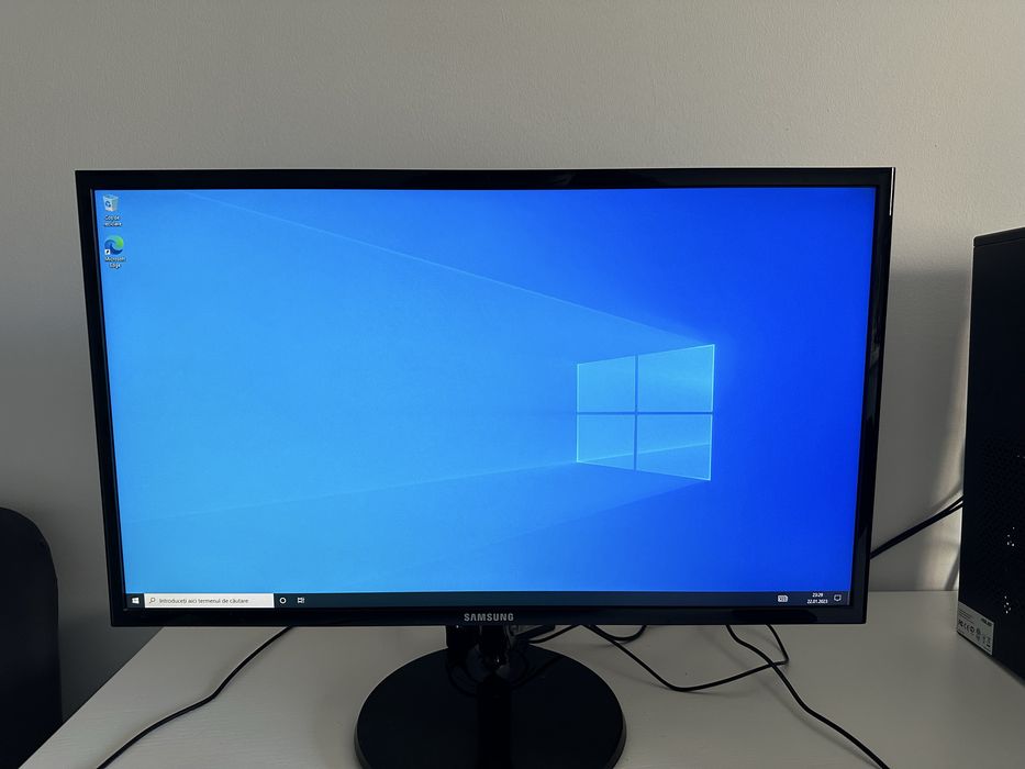 Vând PC+Monitor ieftin si bun pentru școală, jocuri sau muncă de birou