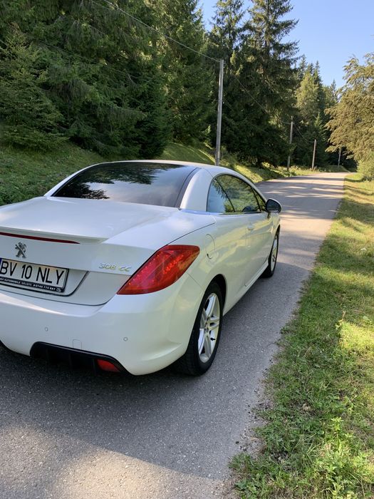 Peugeot 308 CC 2012.