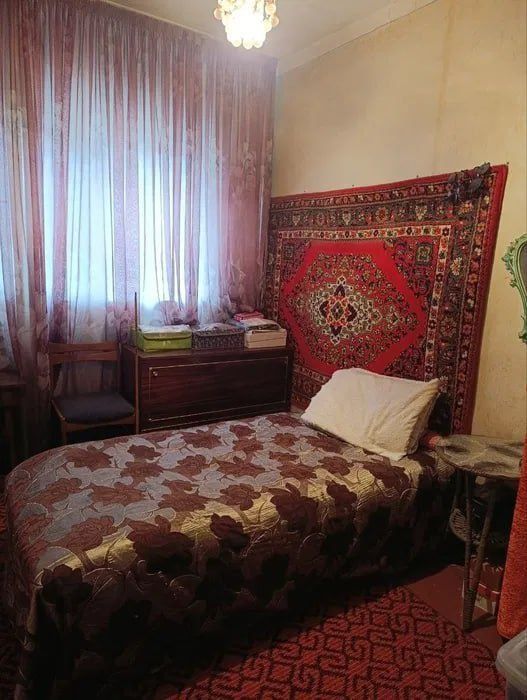 Срочно продаётся 3/2/4 = 74м2 Ор-р 102 школа метроТинчлик.Цена 83,500$