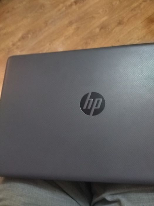 Ноутбук HP (без батореи)