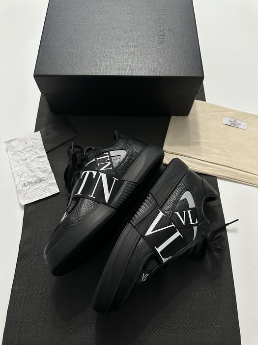 Pantofi Valentino