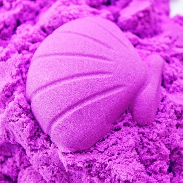 Кинетический песок 5 г с бассейном и формочками Kinetic sand